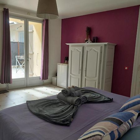 Bed and Breakfast Mas Des Cigognes Le Thor Zewnętrze zdjęcie