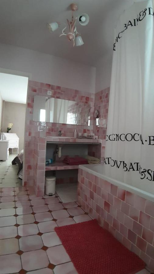 Bed and Breakfast Mas Des Cigognes Le Thor Zewnętrze zdjęcie