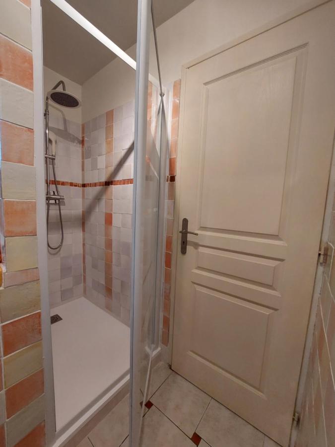 Bed and Breakfast Mas Des Cigognes Le Thor Zewnętrze zdjęcie