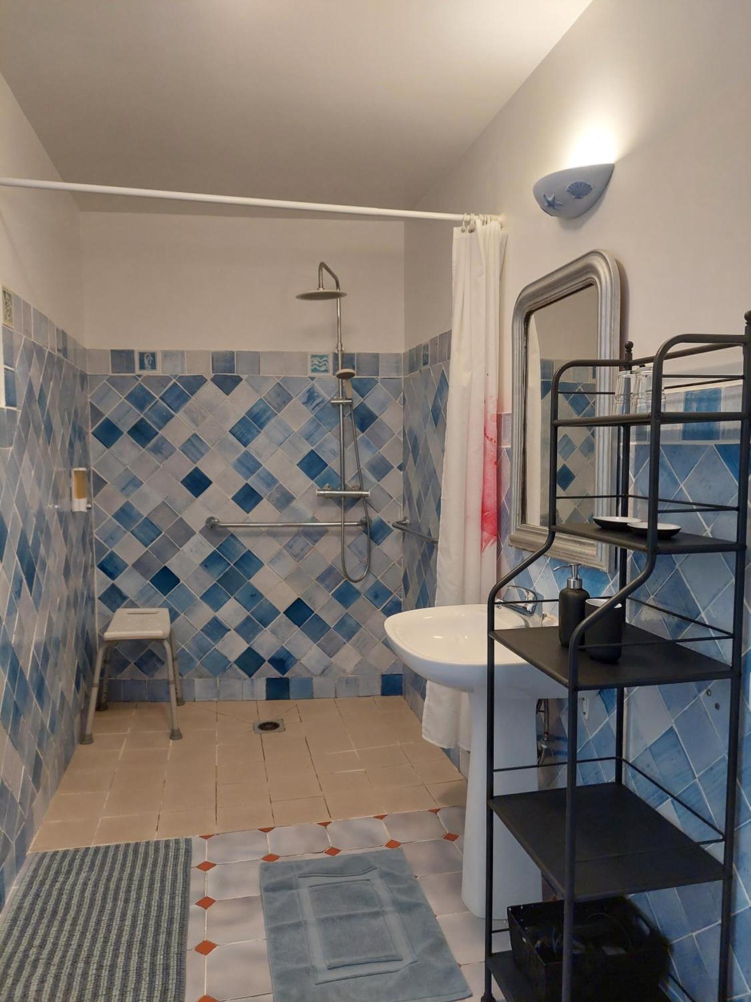 Bed and Breakfast Mas Des Cigognes Le Thor Zewnętrze zdjęcie