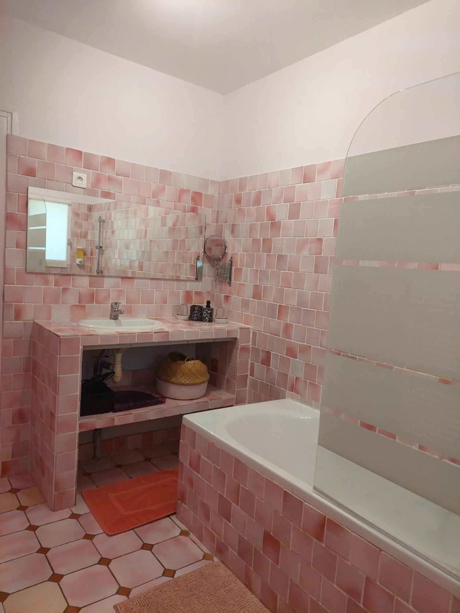 Bed and Breakfast Mas Des Cigognes Le Thor Zewnętrze zdjęcie